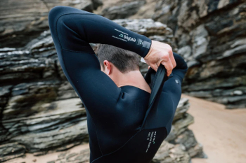 Wetsuits 2025: De nieuwste technologieën op een rij